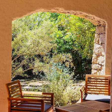 Hotel Balamb Garden A Cinarchesa