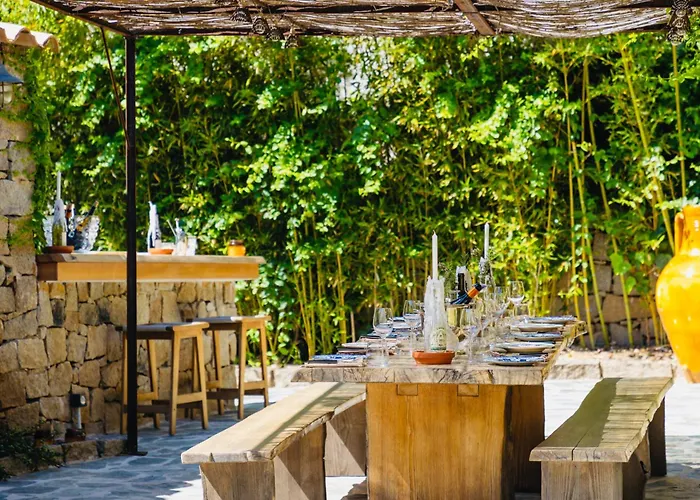 Balamb Garden A Cinarchesa Otel Ajaccio (Corsica)